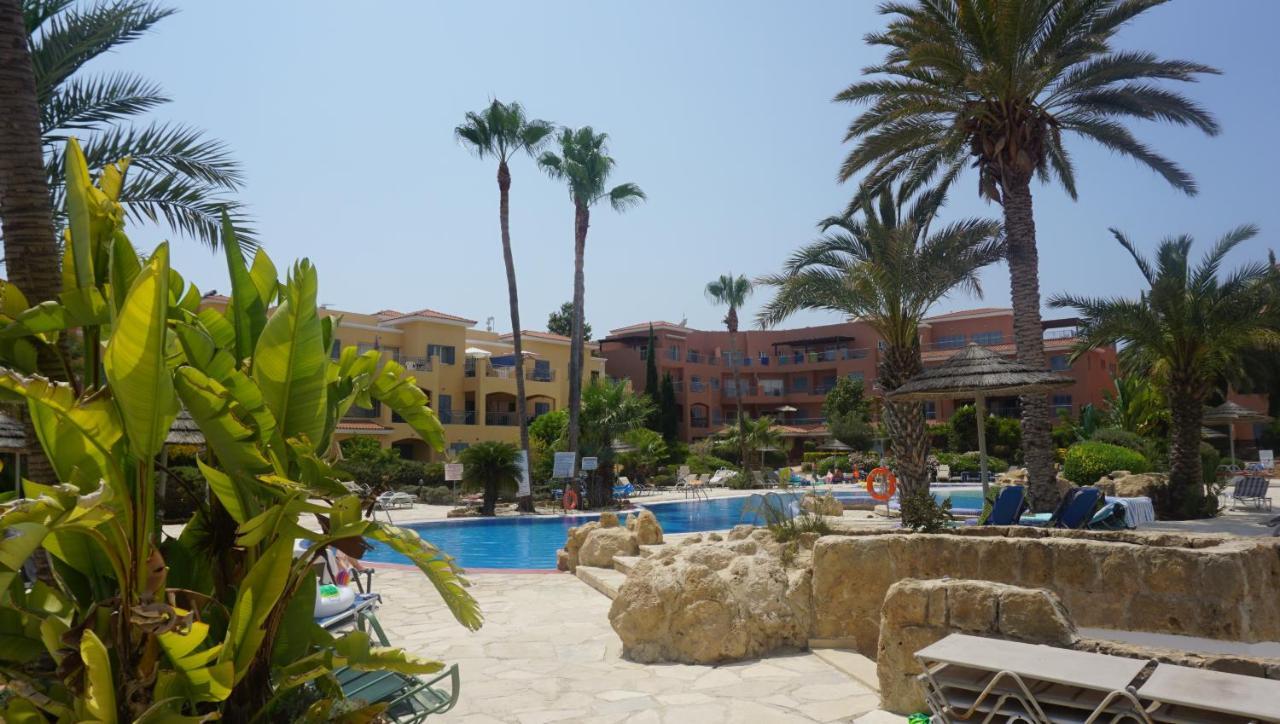 Limnaria Gardens Paphos, Near Beach エクステリア 写真