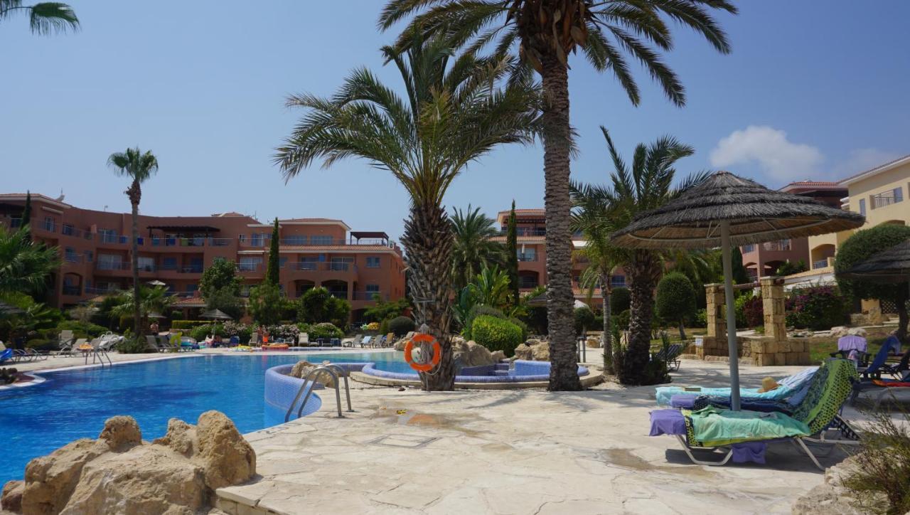 Limnaria Gardens Paphos, Near Beach エクステリア 写真