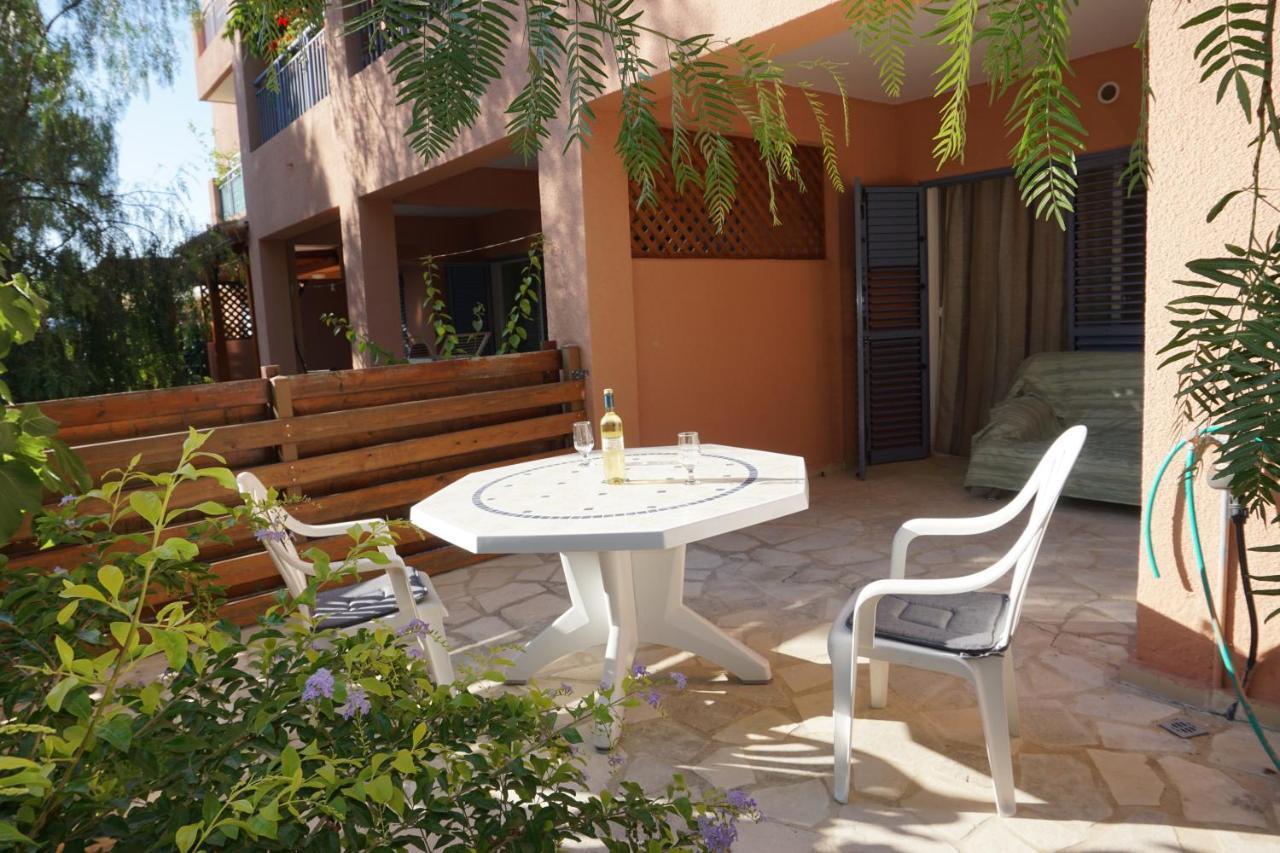 Limnaria Gardens Paphos, Near Beach エクステリア 写真